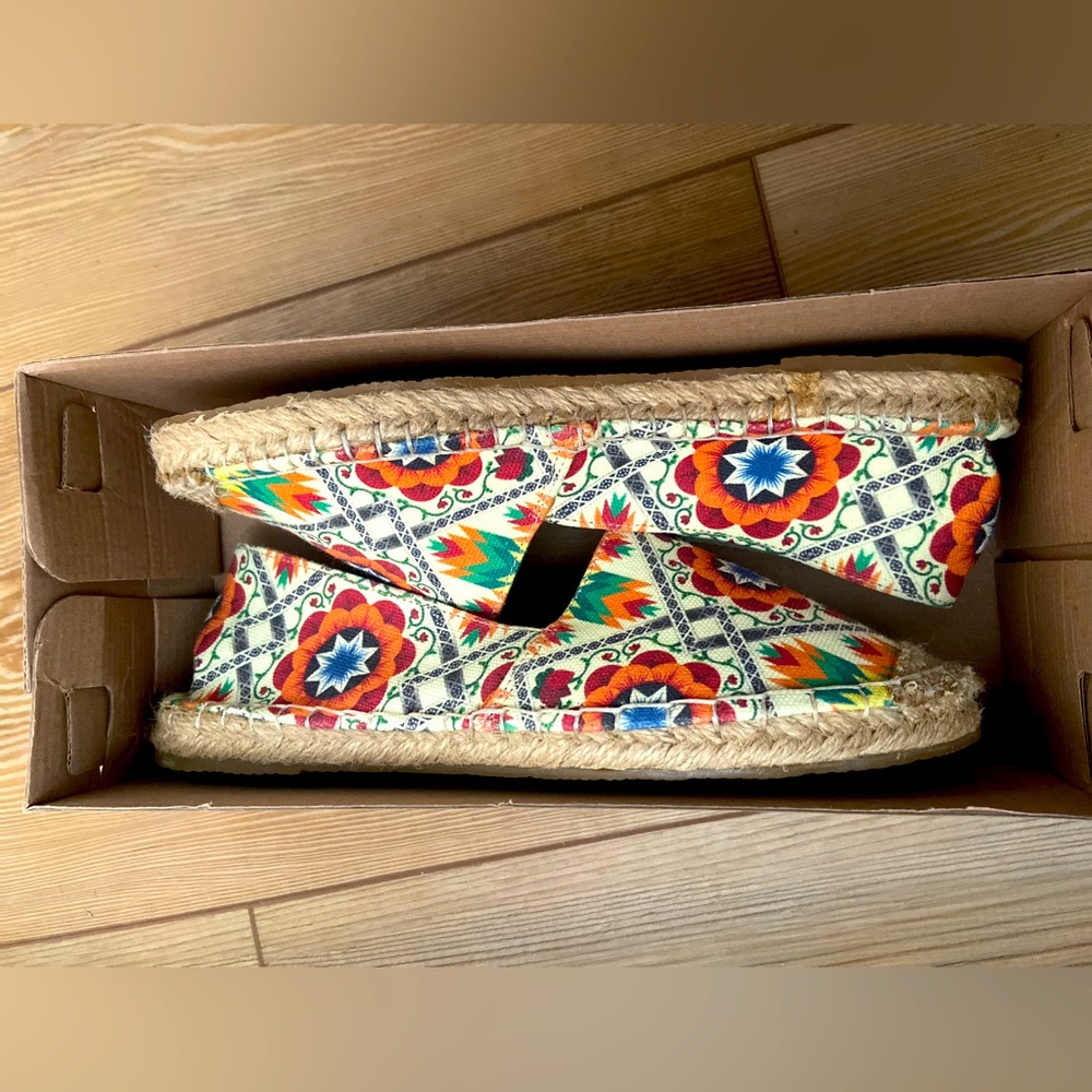 Cotto Multi Colored Espadrilles - flat - sz 39